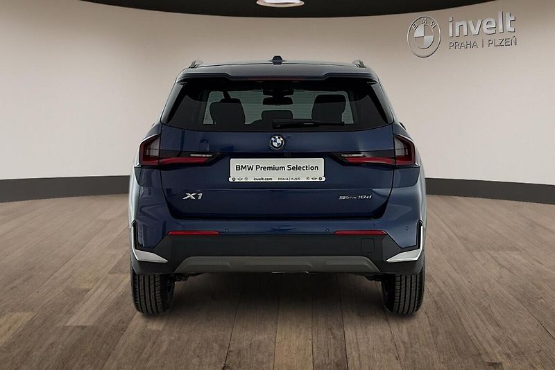 BMW X1 sDrive18d - fotka 4 z 21