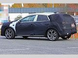 Zamaskovaná Kia XCeed (2020)
