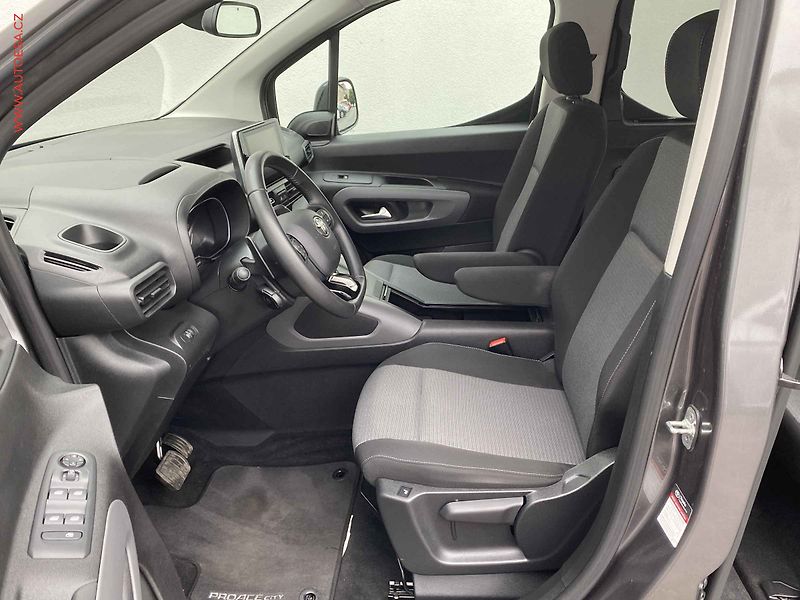Toyota ProAce City Verso (2023) 1.5D-4D, 1.maj,ČR, Family - fotka 9 z 14