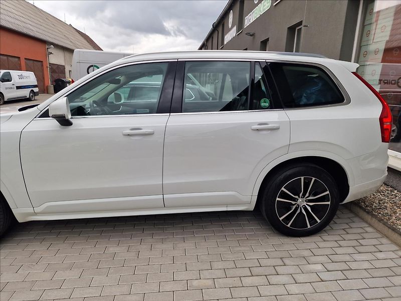Volvo XC90 B5 AWD MomentumPro, 7-míst,ČR - fotka 43 z 50
