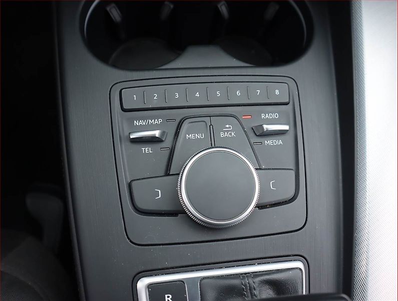 Audi A4 (2016) Ambition 2.0 TDI, Automat - fotka 16 z 21