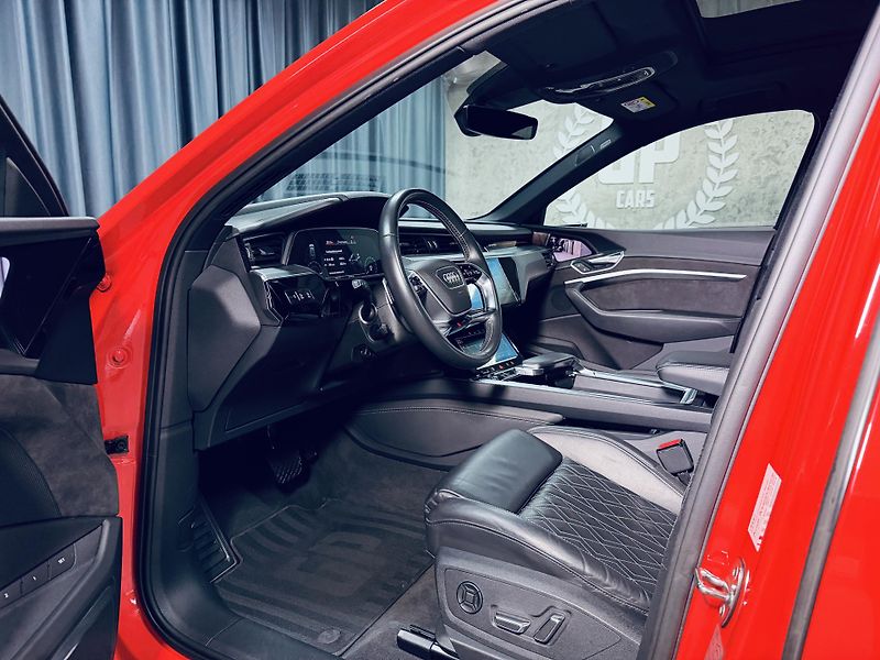 Audi e-tron (2020) 55*S-LINE*QUATTRO*REZERVACE - fotka 18 z 45