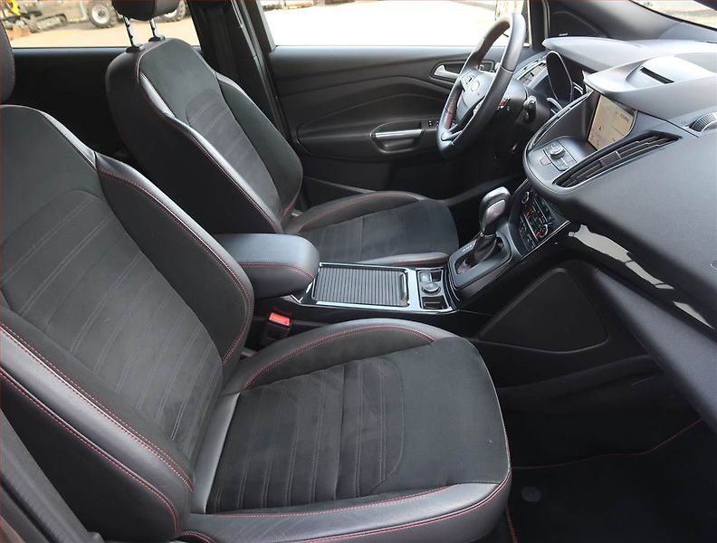 Ford Kuga (2019) 2.0 TDCi - fotka 9 z 26