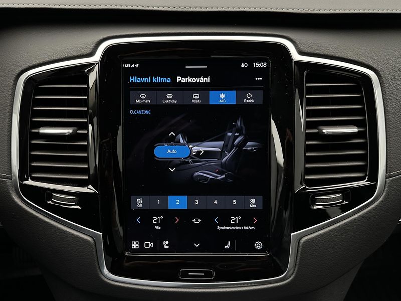 Volvo XC90 B5 AWD PLUS BRIGHT AUT CZ - fotka 37 z 53