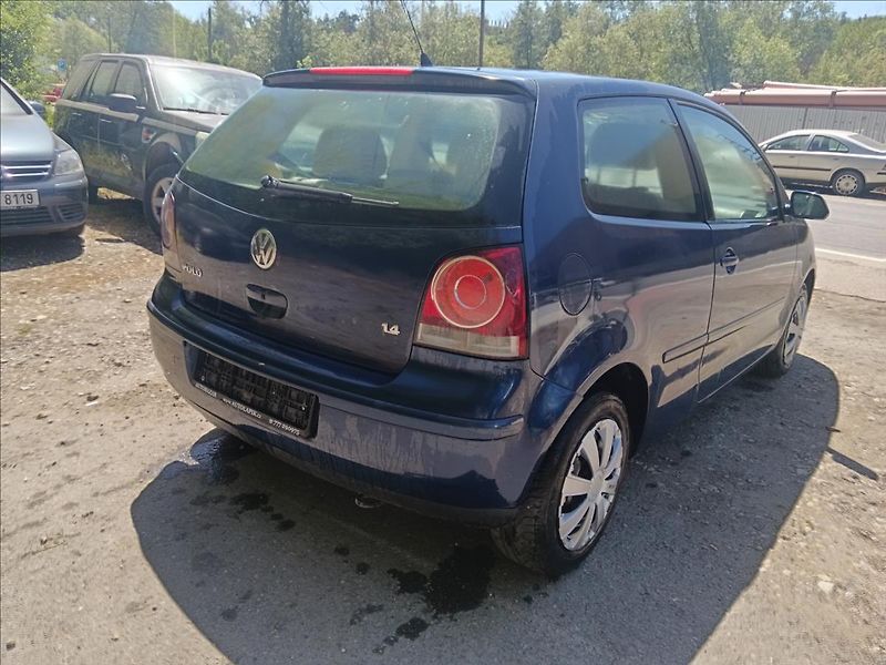 Volkswagen Polo 1,4 i Automat  Comfortline - fotka 10 z 17