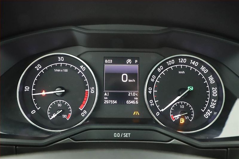 Škoda Superb (2017) 2.0 TDI, Automat, Kůže, Navi - fotka 17 z 19
