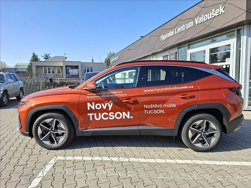 Hyundai Tucson 1,6 T-GDi  PREMIUM 4x4 automat - fotka 7 z 22