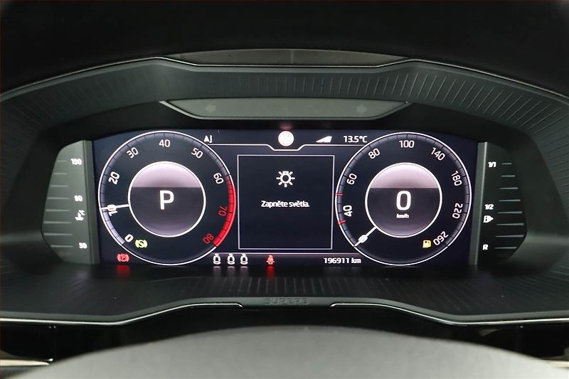 Škoda Superb (2019) Laurin&Klement 2.0 TSI - fotka 17 z 19
