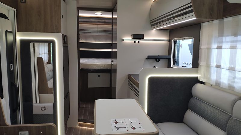 CI Caravans International (2026) MAGIS 67 INTEGRAL 2x skladem  - fotka 10 z 23