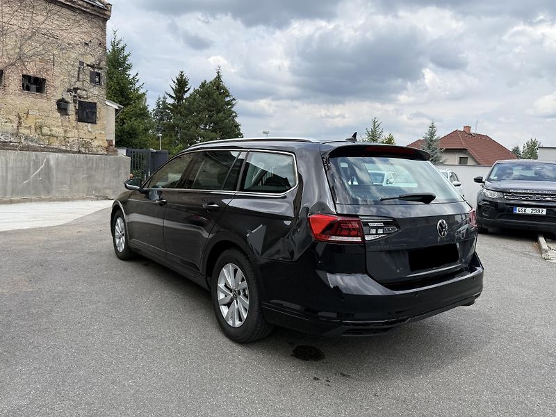 Volkswagen Passat Variant 1.5 TSI 110 kW - fotka 6 z 26