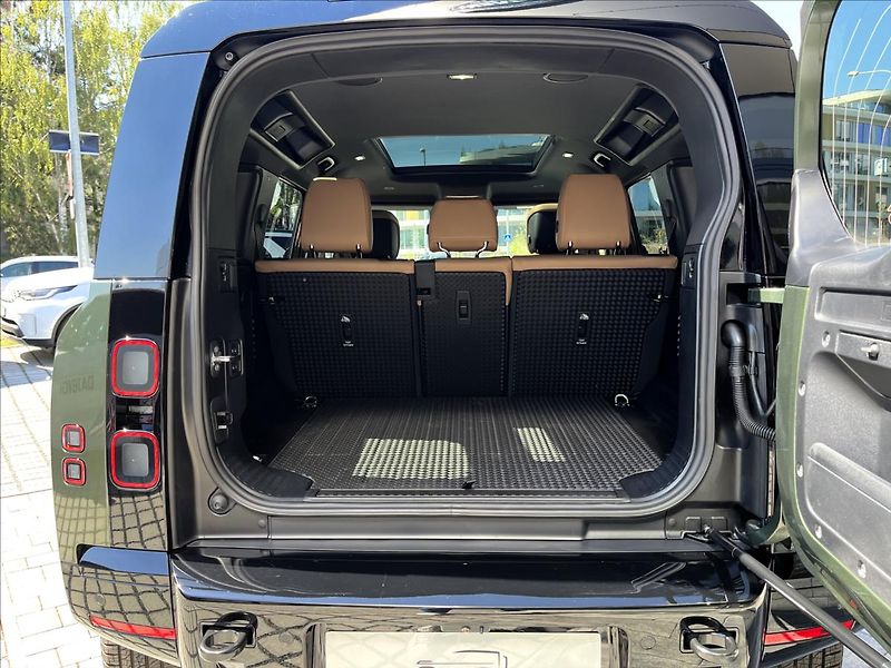 Land Rover Defender (2026) 110 D350 X-DYNAMIC HSE - fotka 6 z 28