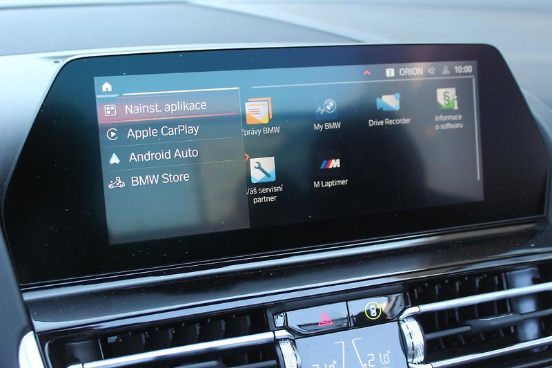 BMW Řada 8 840i xDrive Convertible - fotka 25 z 27