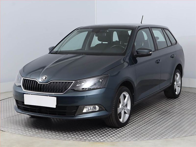 Škoda Fabia (2016) 1.2 TSI, Park. senzory - fotka 2 z 16