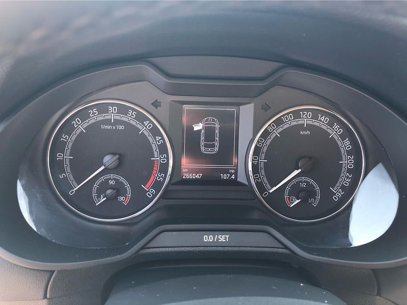 Škoda Octavia III FL Combi Ambition 1.6TDI - fotka 18 z 28