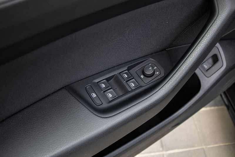 Volkswagen Passat - fotka 28 z 41