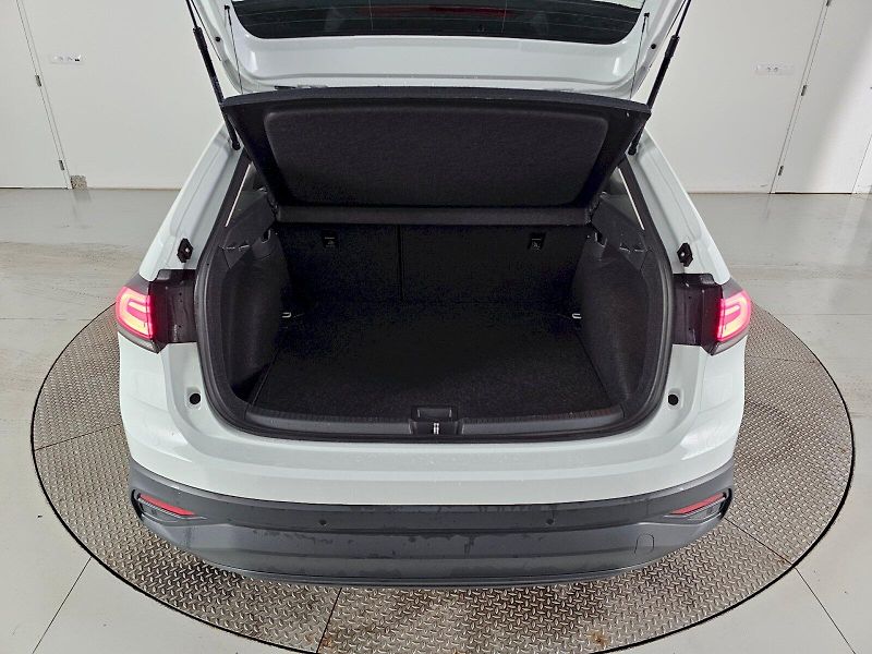 Volkswagen Taigo (2023) 1.0 TSI 70kW LIFE Plus - fotka 29 z 29