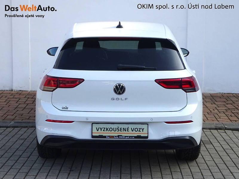 Volkswagen Golf (2023) 1,5TSi/ 96kW Life - fotka 20 z 29