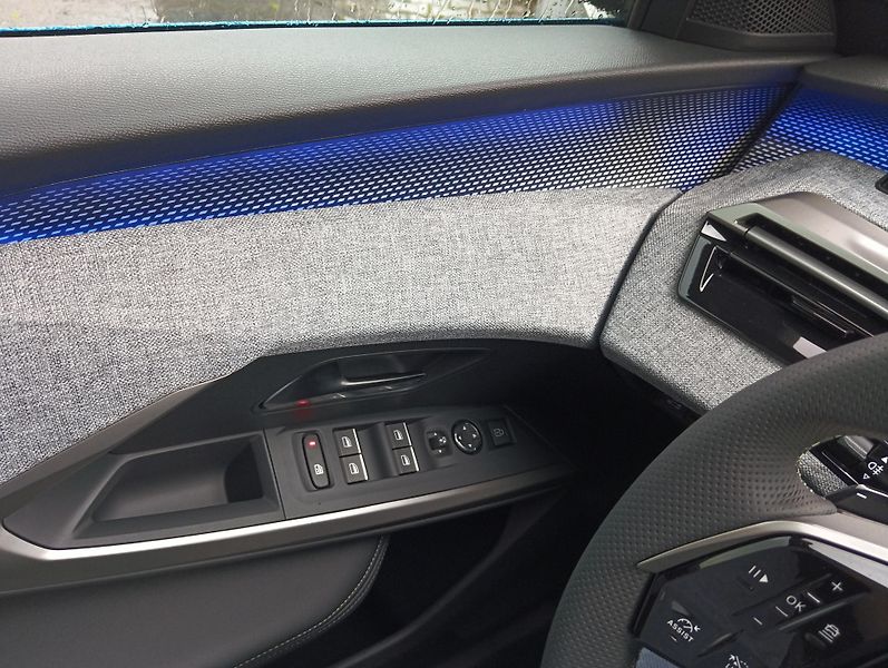 Peugeot 5008 (2026) GT Hybrid 145 e-DCS6 - fotka 12 z 20