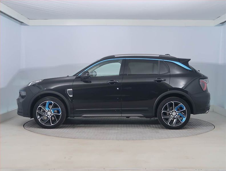 Lynk & Co 01 (2024) Plug-in Hybrid - fotka 3 z 22
