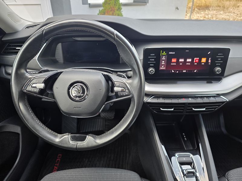 Škoda Octavia (2022) 2.0TDI AMBITION ČR NOVÉ 1.MAJ - fotka 11 z 19