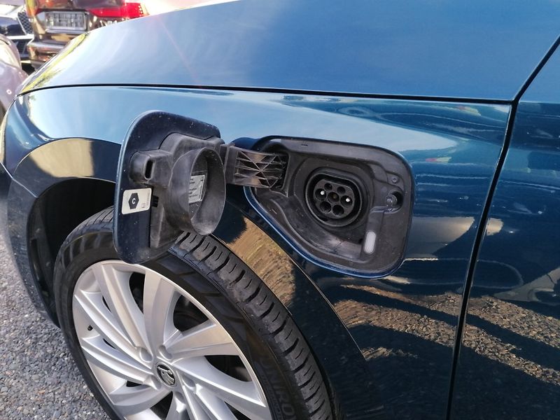 Škoda Octavia (2021) 1.4 TSi iV PHEV 150kW Plug in - fotka 37 z 39