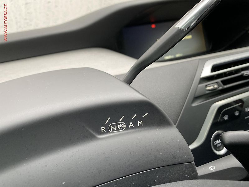 Citroën C4 Picasso (2014) 1.6 HDi, ČR, servis.kniha, AT - fotka 14 z 17