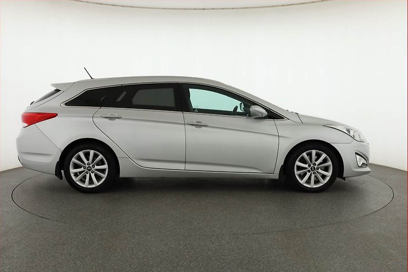 Hyundai i40 (2014) 1.7 CRDi, Automat, Serv.kniha - fotka 6 z 14
