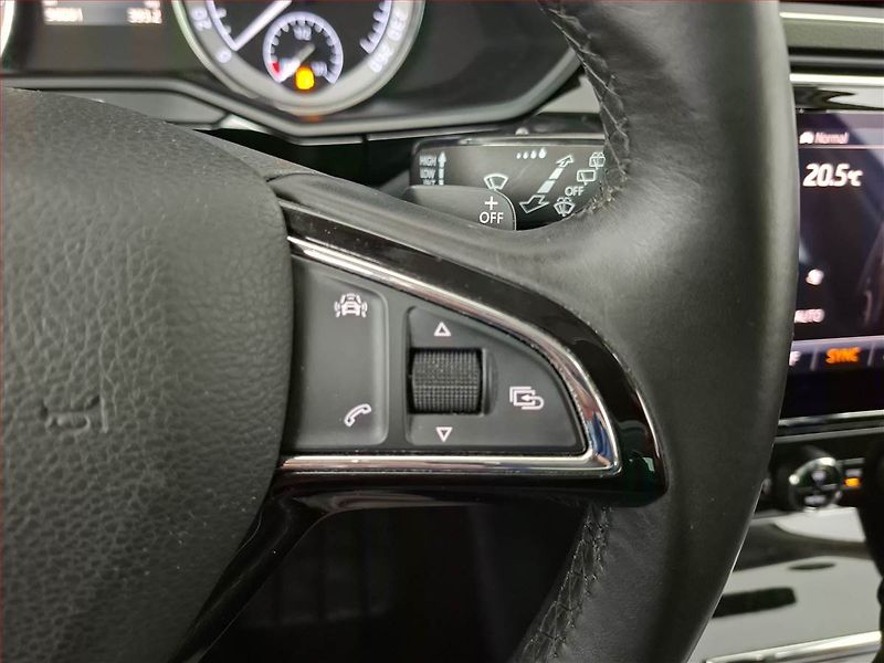 Škoda Superb (2018) Laurin&Klement 2.0 TSI - fotka 23 z 27