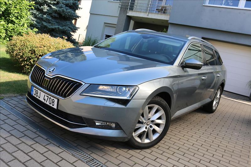 Škoda Superb 2,0 TDi, DSG , 4x4 - fotka 1 z 52