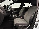 Volvo XC40 B3 CORE AUT CZ 1.maj REZERVACE - náhled 3