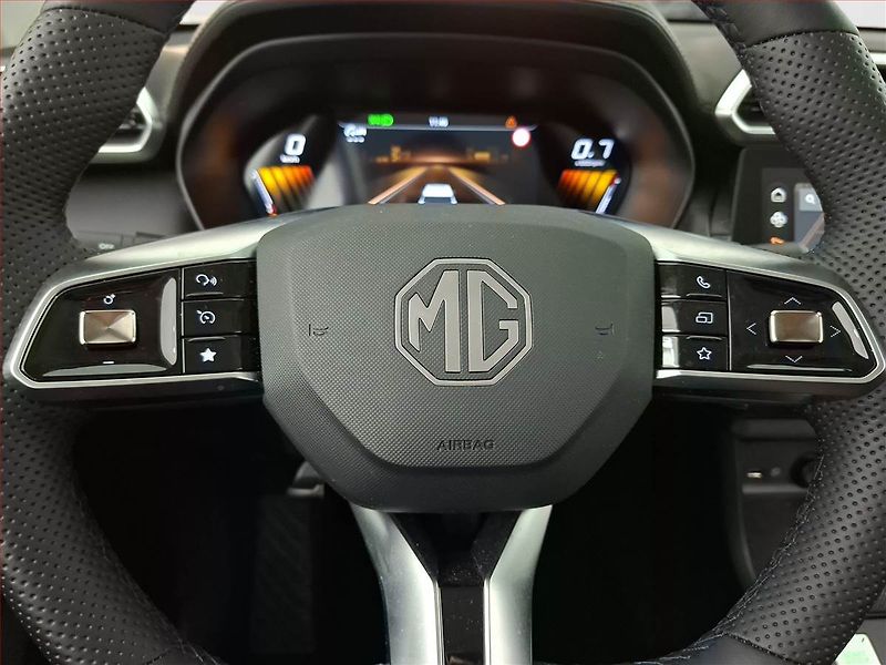 MG ZS (2025) Elegance 1.5 i - fotka 16 z 18