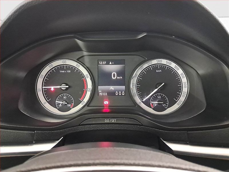 Škoda Karoq (2022) Style 1.5 TSI - fotka 11 z 19