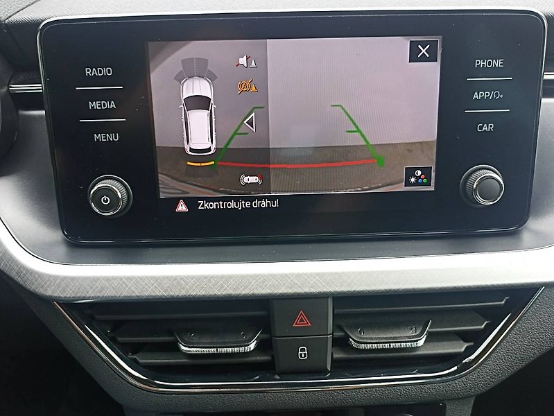 Škoda Kamiq (2022) 1.5 TSI 110kW záruka LED - fotka 25 z 31
