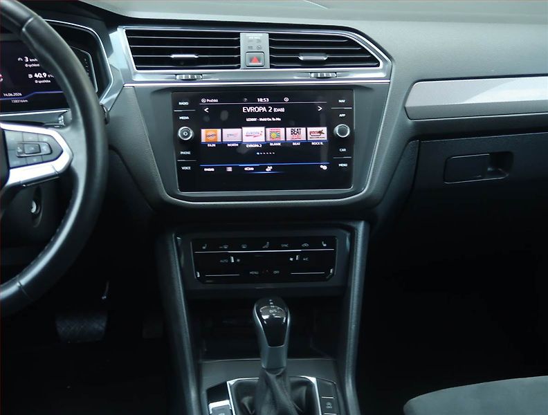 Volkswagen Tiguan Allspace (2022) Elegance 2.0 TDI - fotka 12 z 23