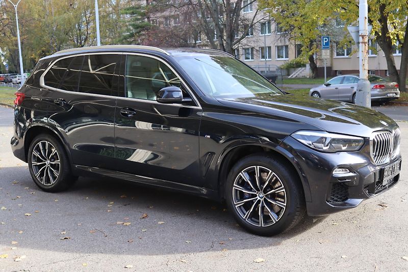 BMW X5 XDRIVE 30D M-PAKET G05 195kW  - fotka 7 z 49