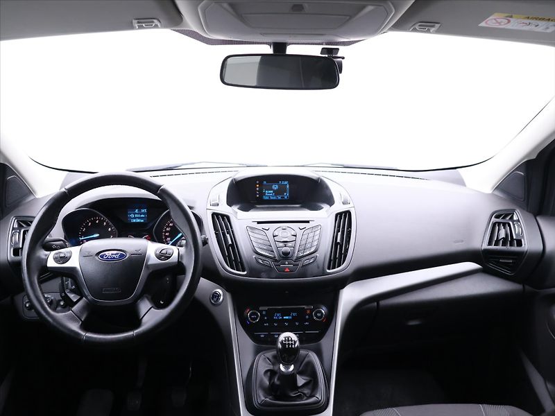Ford Kuga 1,6 EB 110kW CZ Aut.Klima - fotka 24 z 31