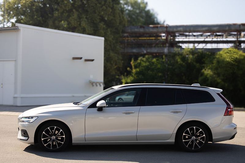 Volvo V60 Nové rozvody, servisovano - fotka 7 z 37