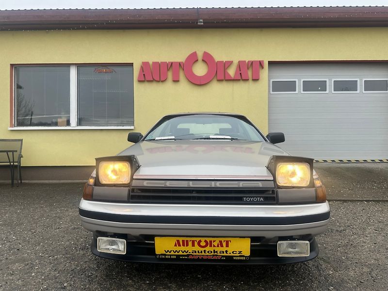 Toyota Celica 2.0 16V GT-i/Klima/TwinCam - fotka 12 z 28
