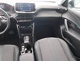 Peugeot 2008 (2022) Allure 1.2 PureTech, Automat - náhled 8