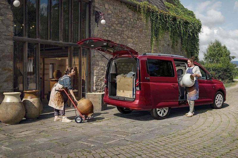 Nová generace Fordu Tourneo Connect se začne prodávat příští jaro