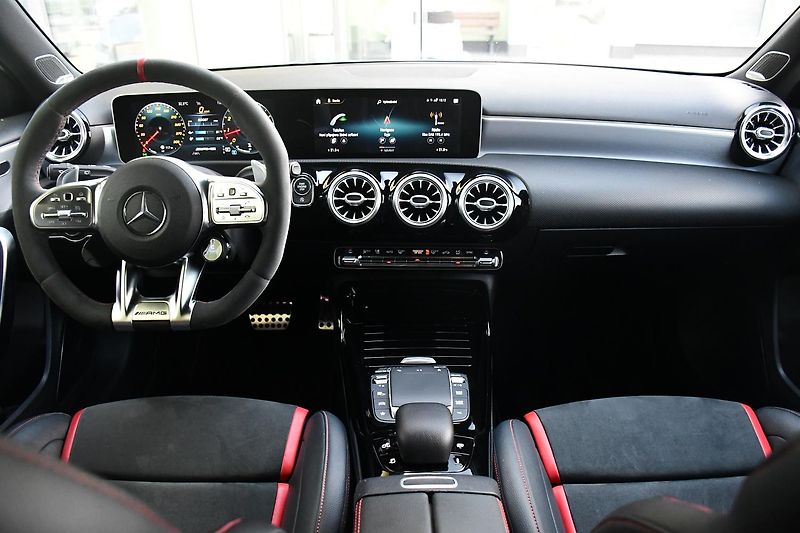 Mercedes-Benz Třídy A 45S AMG 4MATIC+PPF - fotka 21 z 59