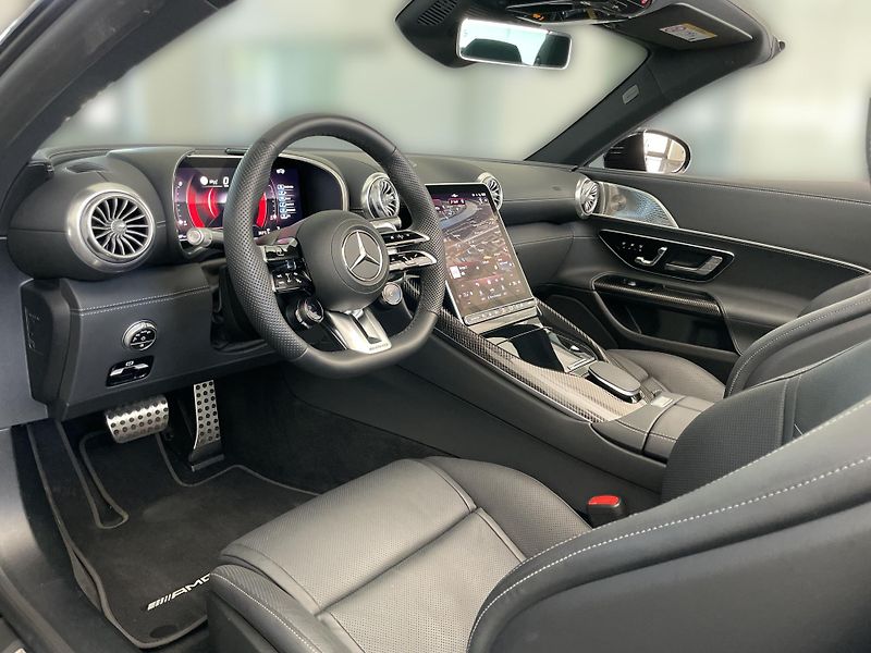 Mercedes-Benz SL 63 AMG 4Matic+ - fotka 10 z 27
