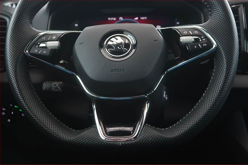 Škoda Karoq (2022) Sportline 1.5 TSI - fotka 18 z 18