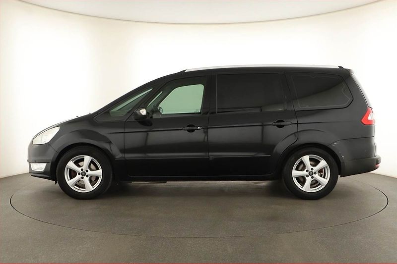 Ford Galaxy (2011) 2.0 TDCi, Automat, 7 míst - fotka 3 z 17