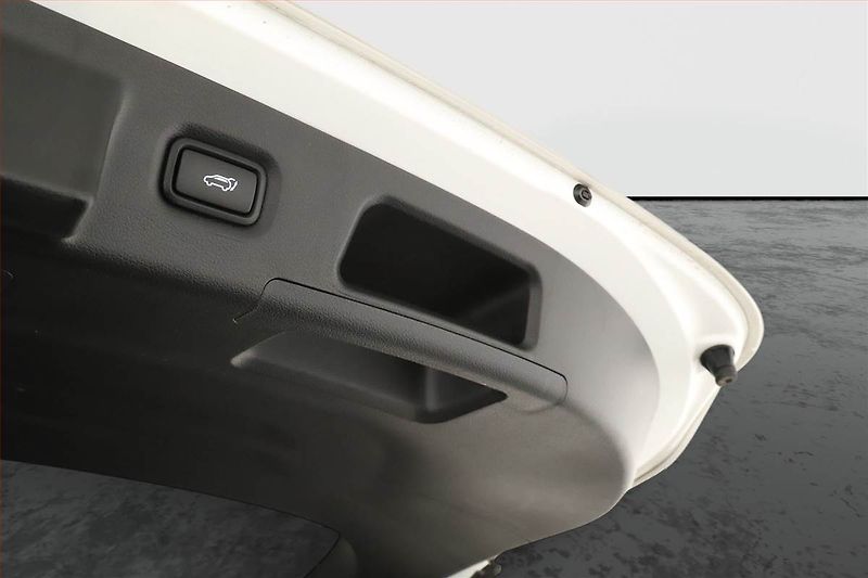 Hyundai Santa Fe (2023) Premium 2.2 CRDi - fotka 21 z 21