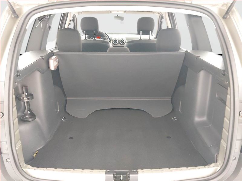 Dacia Duster (2011) 1.5 dCi, ČR,1.maj - fotka 14 z 15