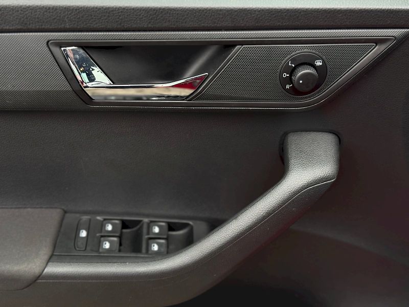 Škoda Fabia (2022) Combi 1.0 TSI 70 kW - fotka 8 z 20