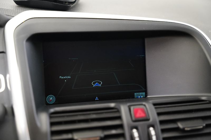 Volvo XC60 - fotka 20 z 27