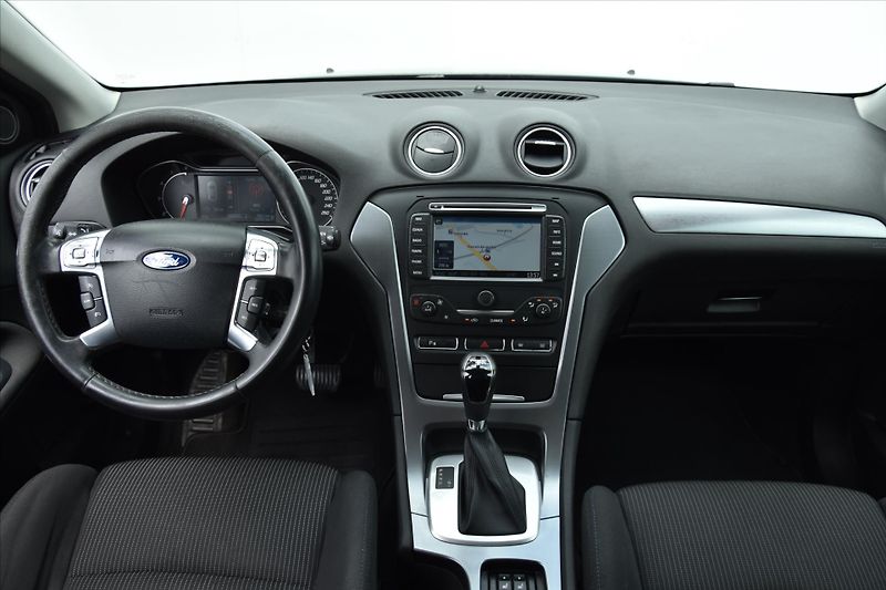 Ford Mondeo 2.0TDCI 120kW NAVI SERVIS. KN. - fotka 13 z 23