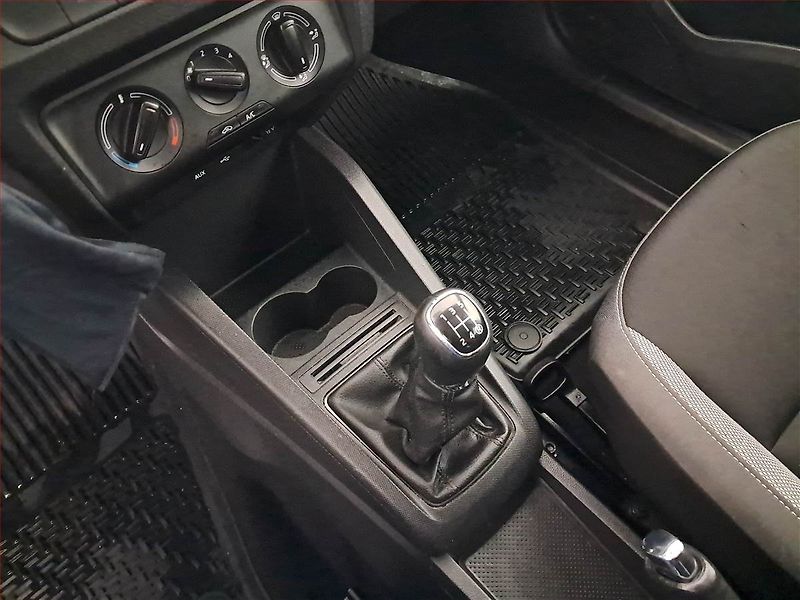 Škoda Fabia (2015) 1.0, Tempomat - fotka 13 z 15